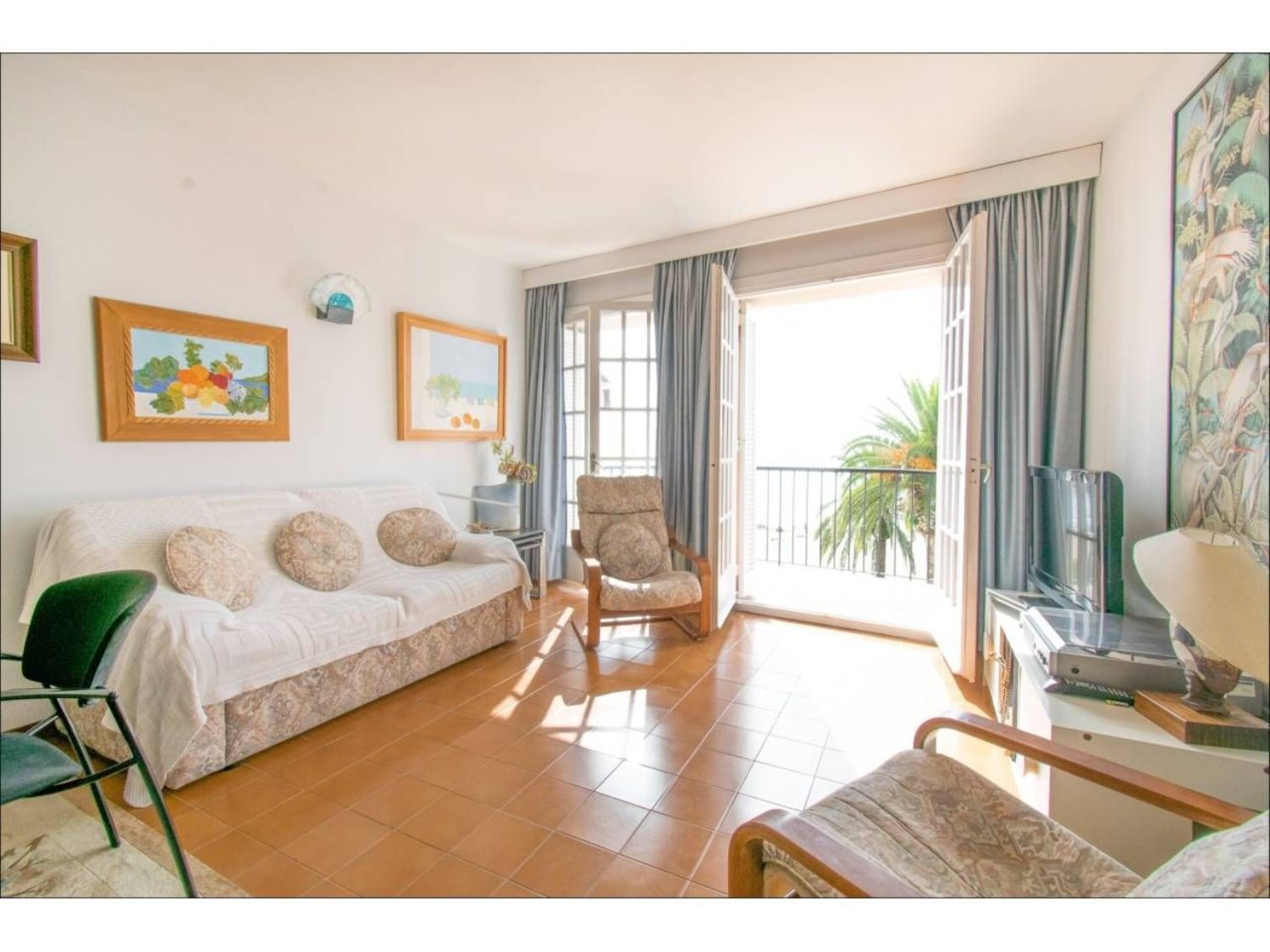Vende-se apartamento na primeira linha do mar no Paseo de la Ribera, em Sitges