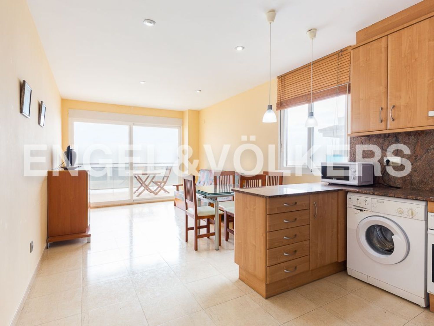 Apartment for sale on the seafront on Avenida del Papa Luna, in Peñiscola