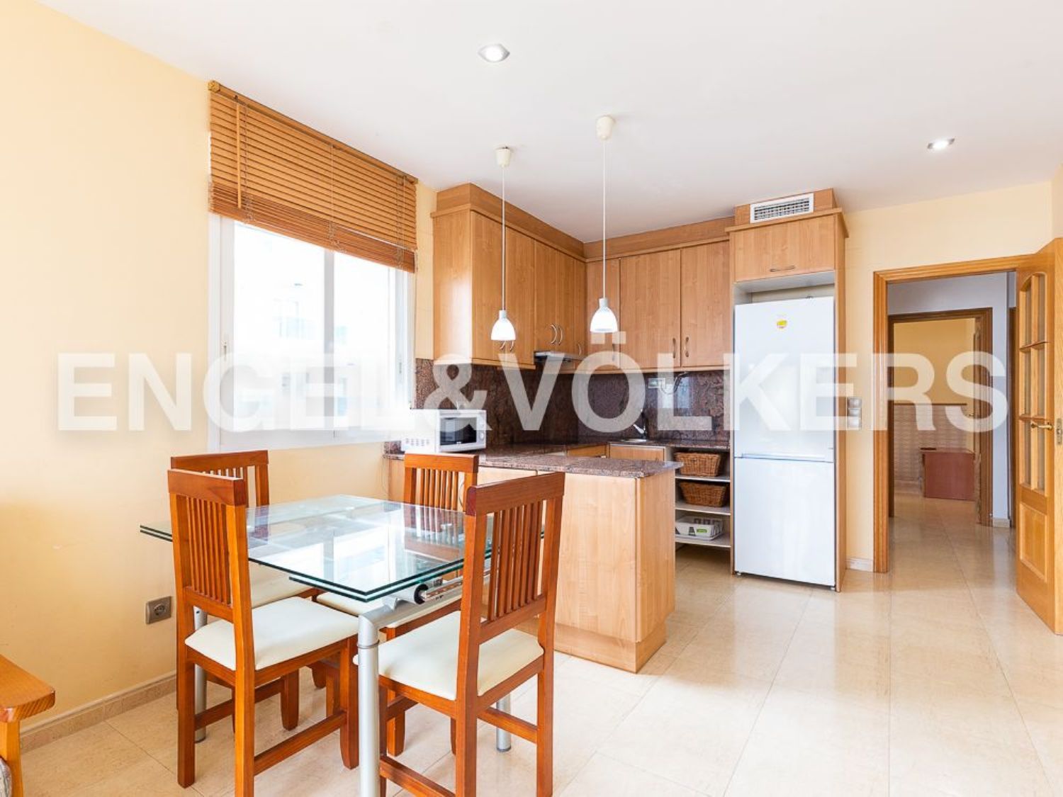 Apartamento à venda à beira-mar na Avenida del Papa Luna, em Peñiscola