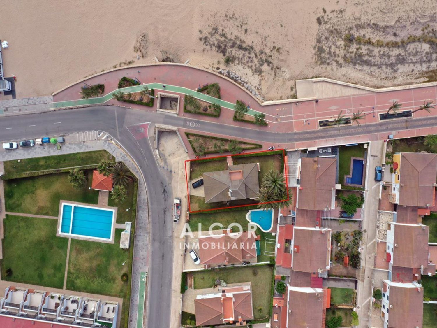 Casa en venta en primera línea de mar en la avenida del Papa Luna, en Peñiscola