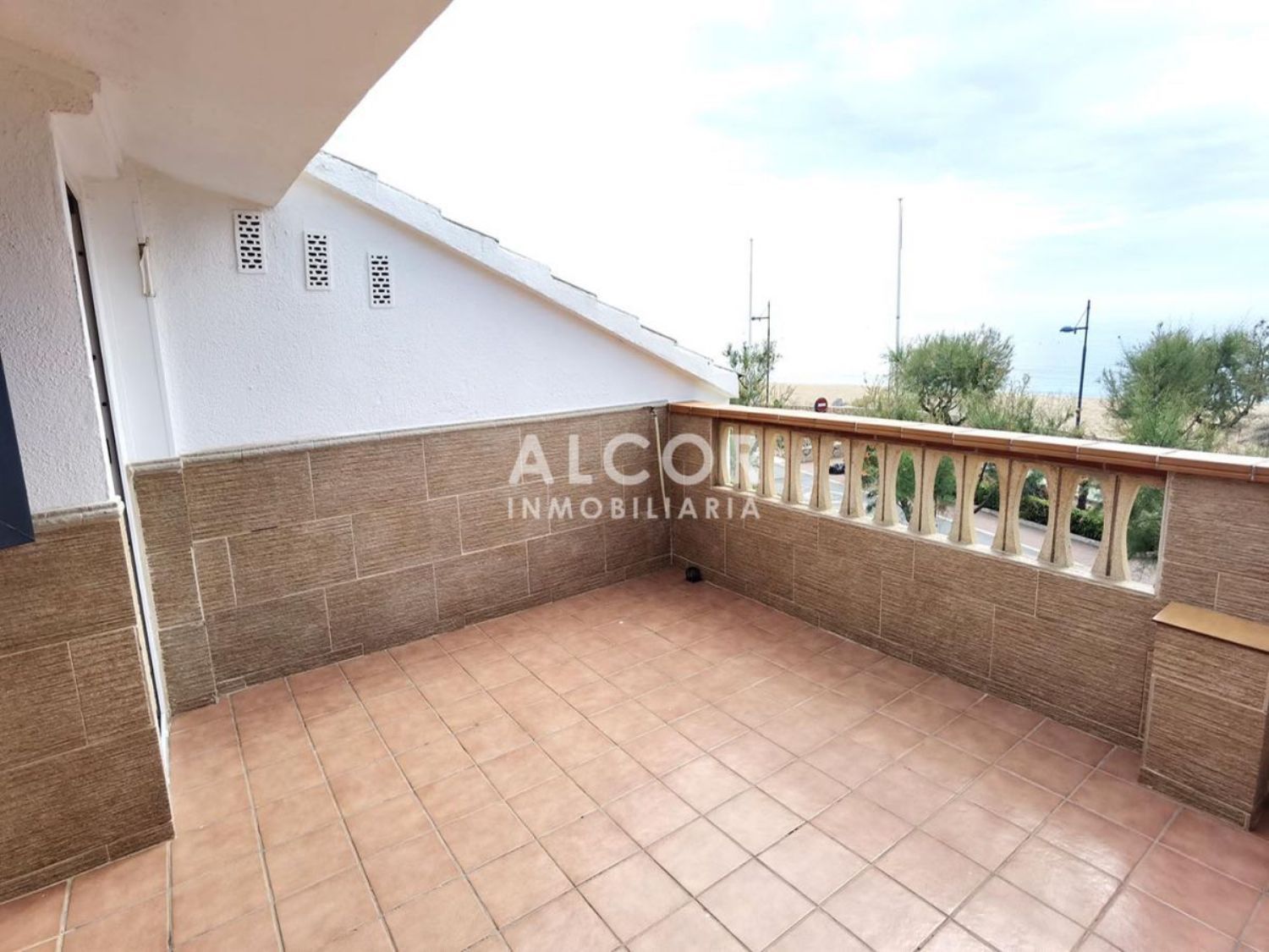 Casa en venta en primera línea de mar en la avenida del Papa Luna, en Peñiscola