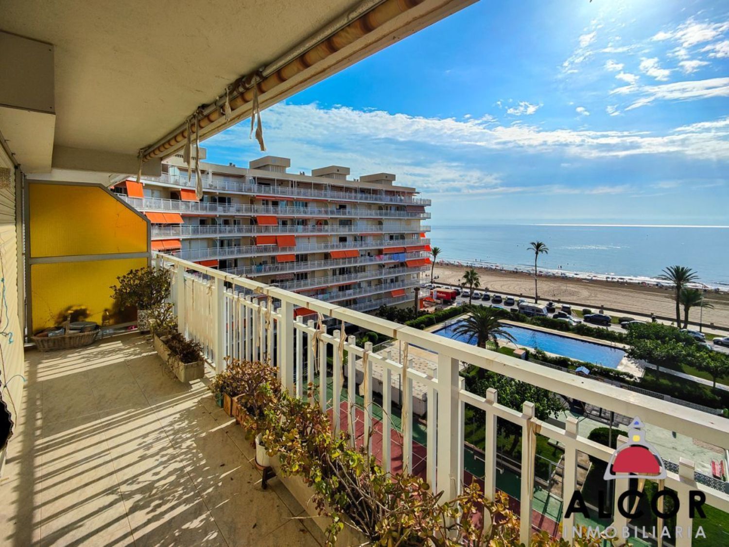 Apartment for sale on the seafront on Avenida del Papa Luna, in Peñiscola