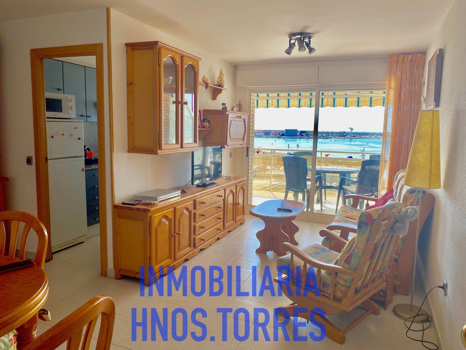 Apartment for sale on the seafront in Plaza Constitució, in Peñiscola