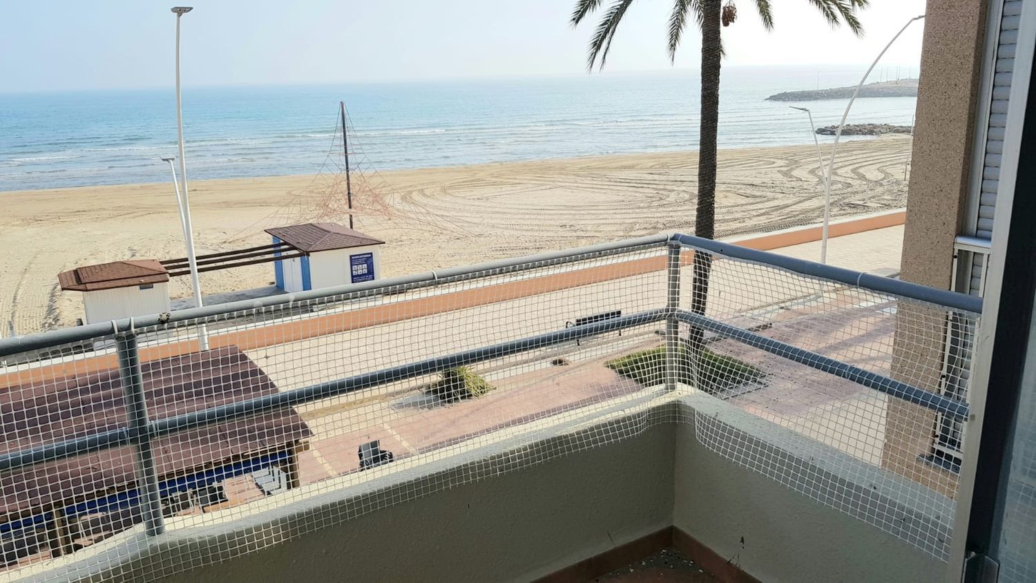 Casa en venta en primera línea de mar en Torreblanca