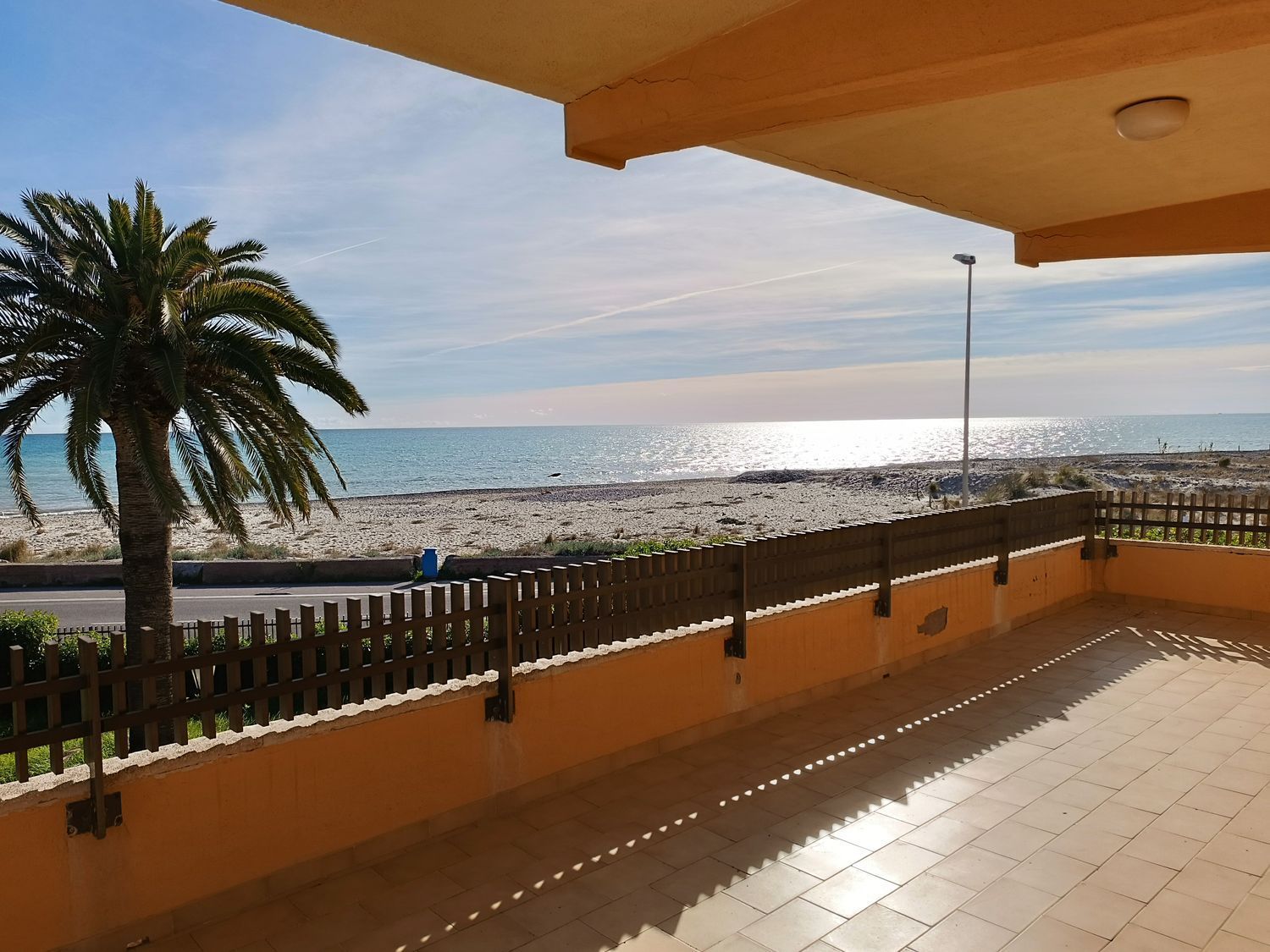 House for sale on the seafront on Paseo Mediterraneo, in Almazora