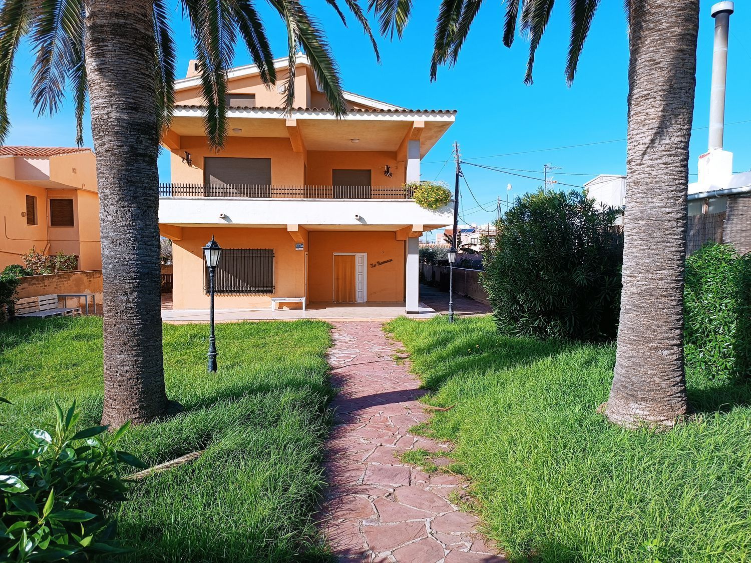Casa en venda a primera línia de mar al Passeig Mediterrani, a Almassora