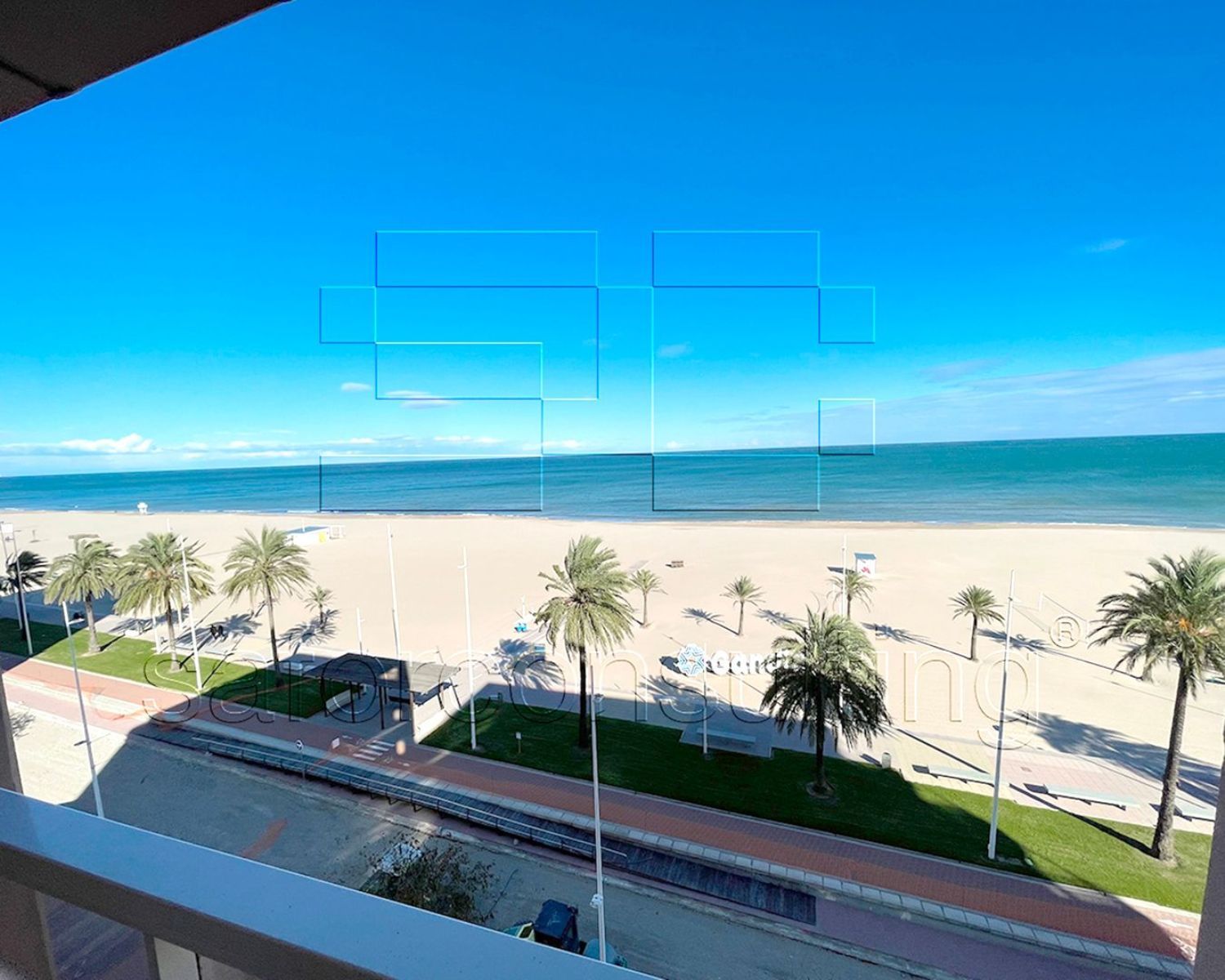 Apartment for sale on the seafront on the Marítim de Neptú promenade, in Gandía