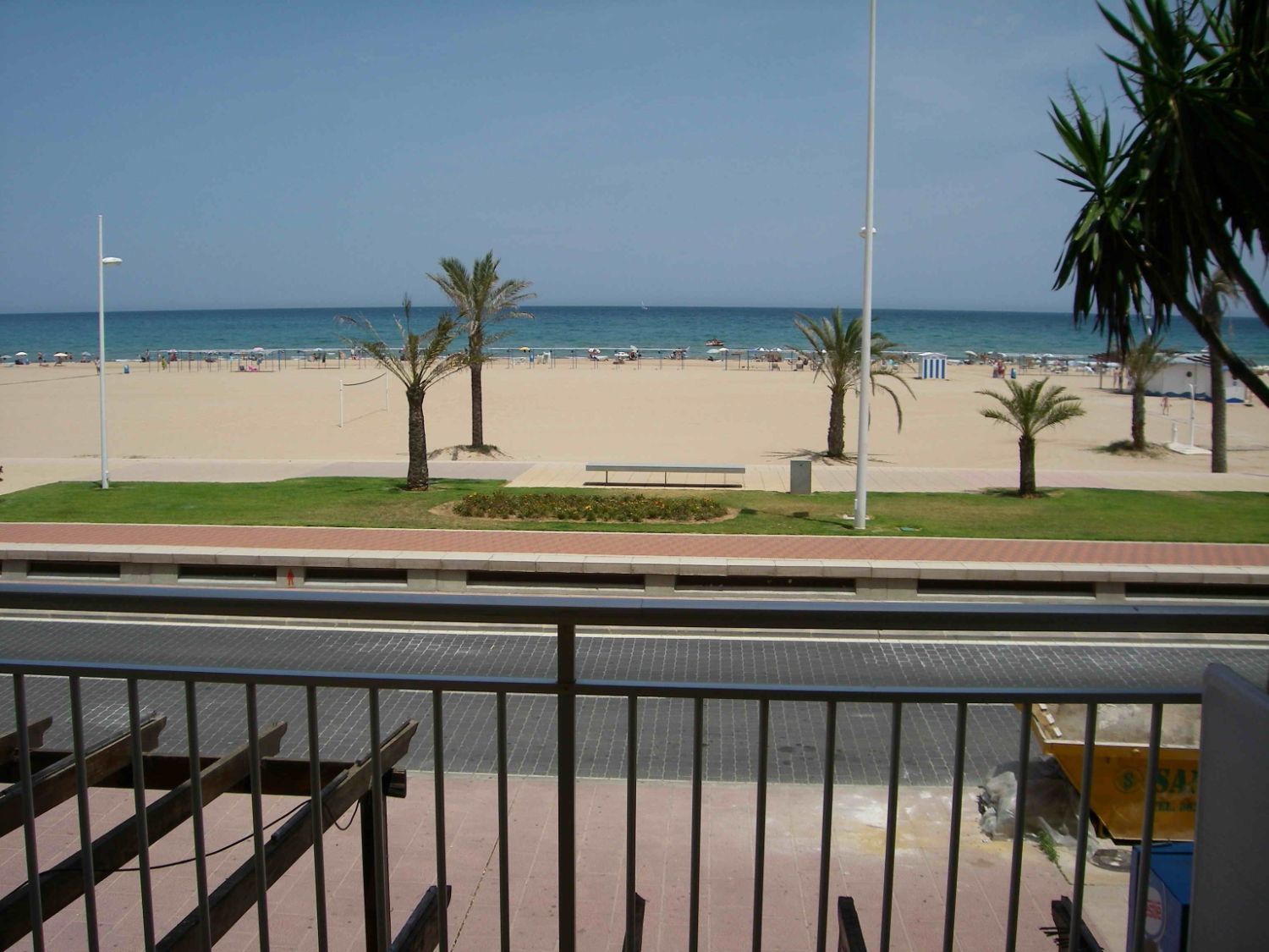 Apartment for sale on the seafront on the Marìtim Neptù promenade, in Gandia