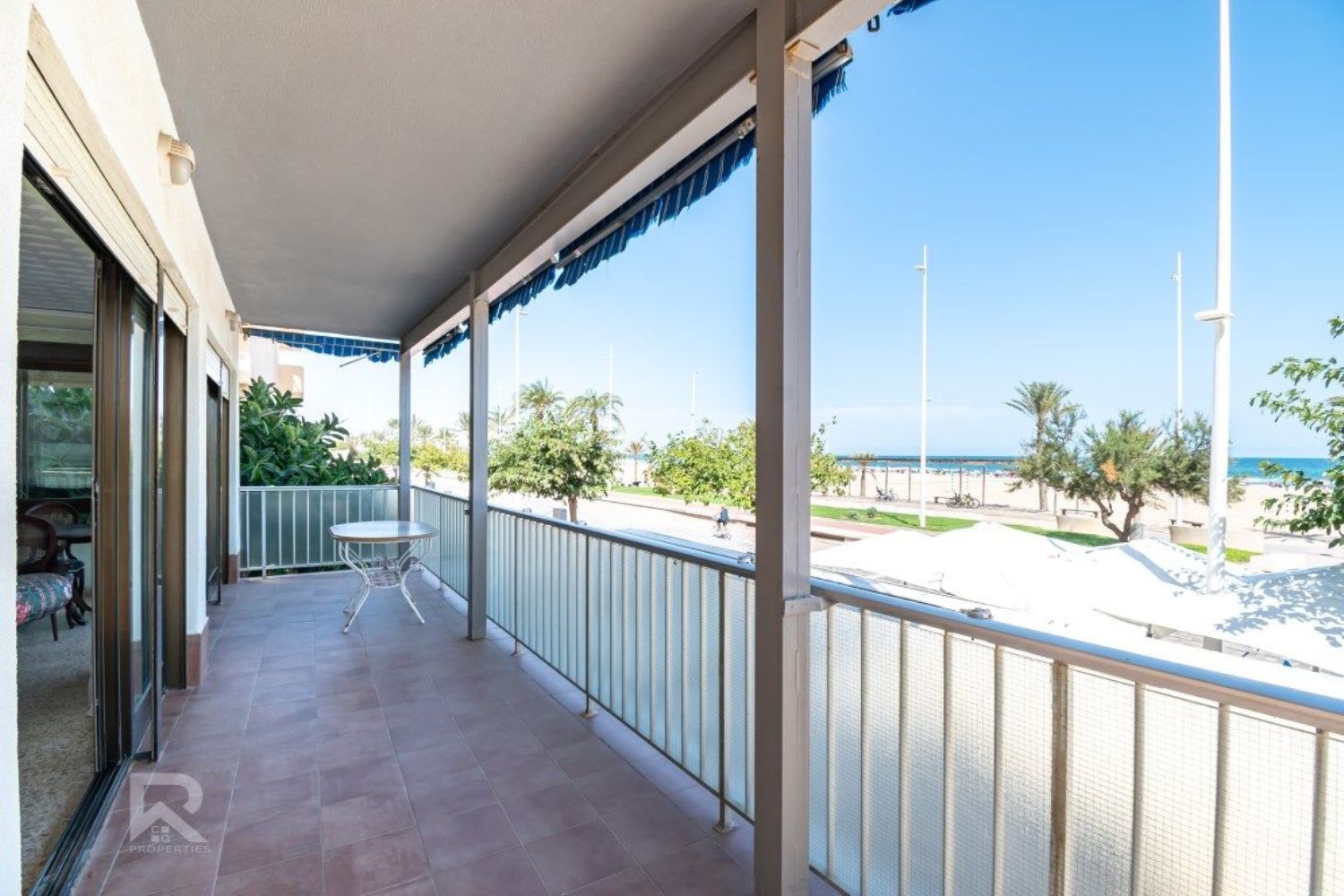 Apartment for sale on the seafront in Playa de Gandia, in Gandia