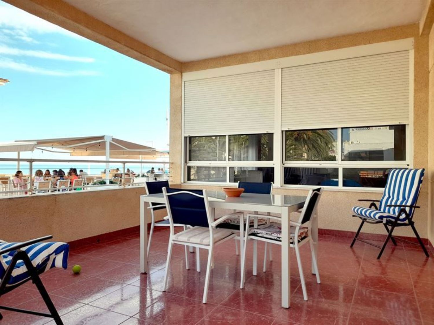 House for sale on the seafront on the Paseo Maritim, in Piles