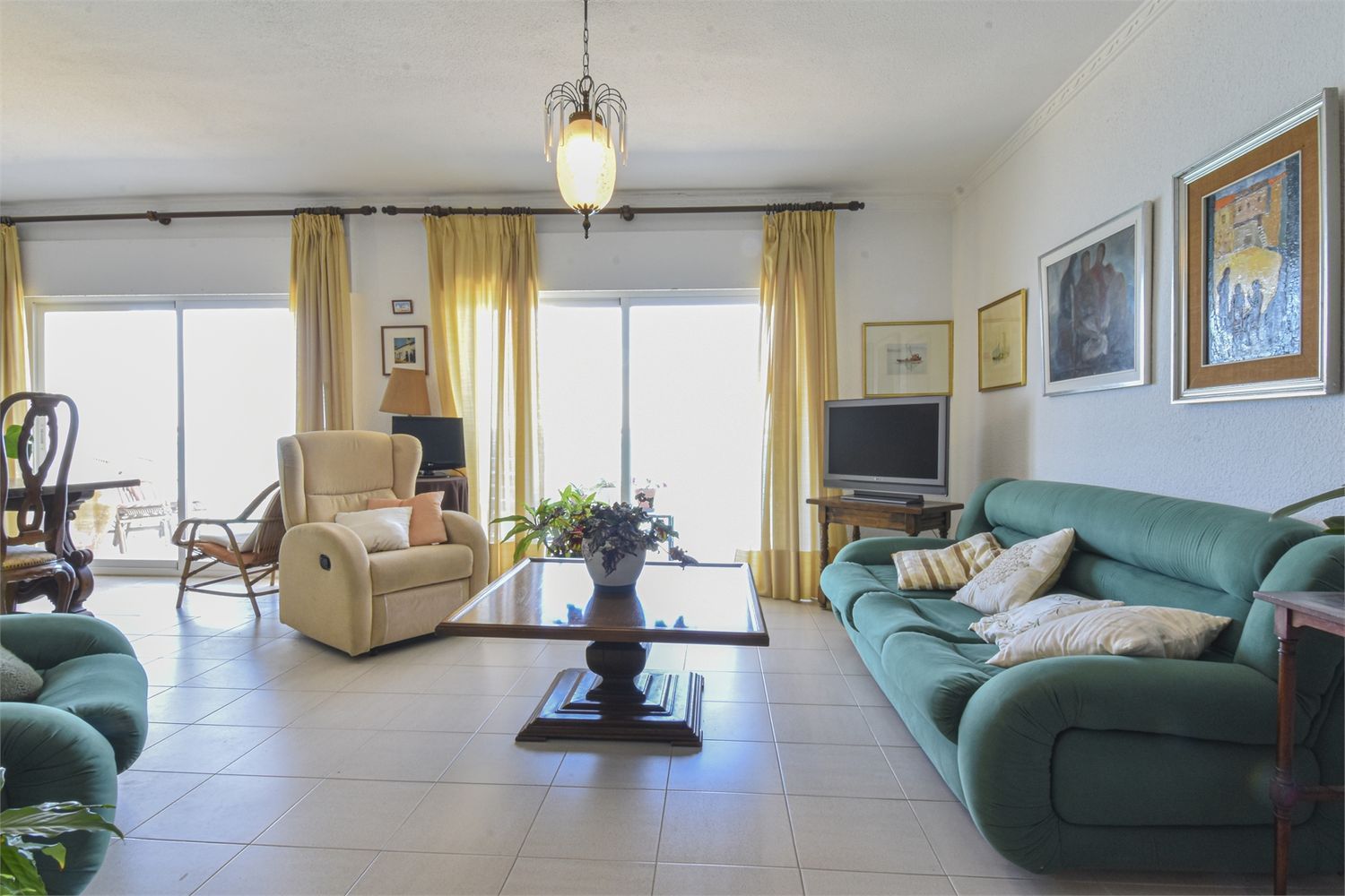 Apartment for sale on the seafront in Calle la Mar, in Altea