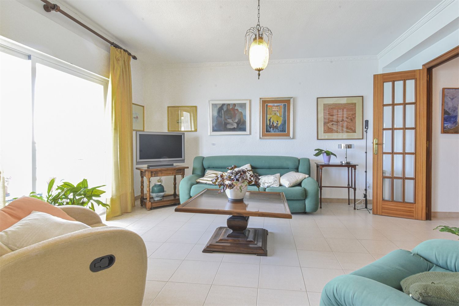 Apartment for sale on the seafront in Calle la Mar, in Altea