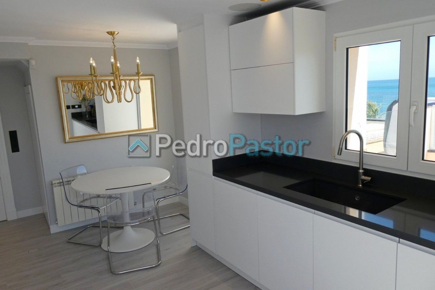 Penthouse duplex à venda à beira-mar na rua Boga, em Dénia