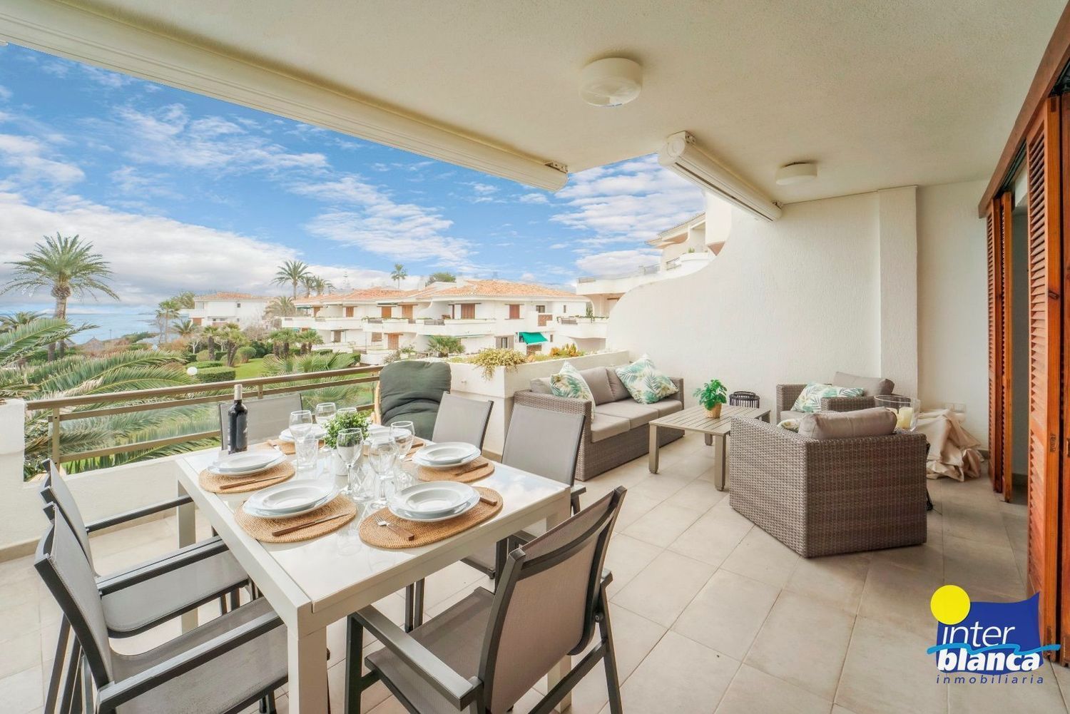 Apartment for sale on the seafront on Mar Jónica street, in Dénia