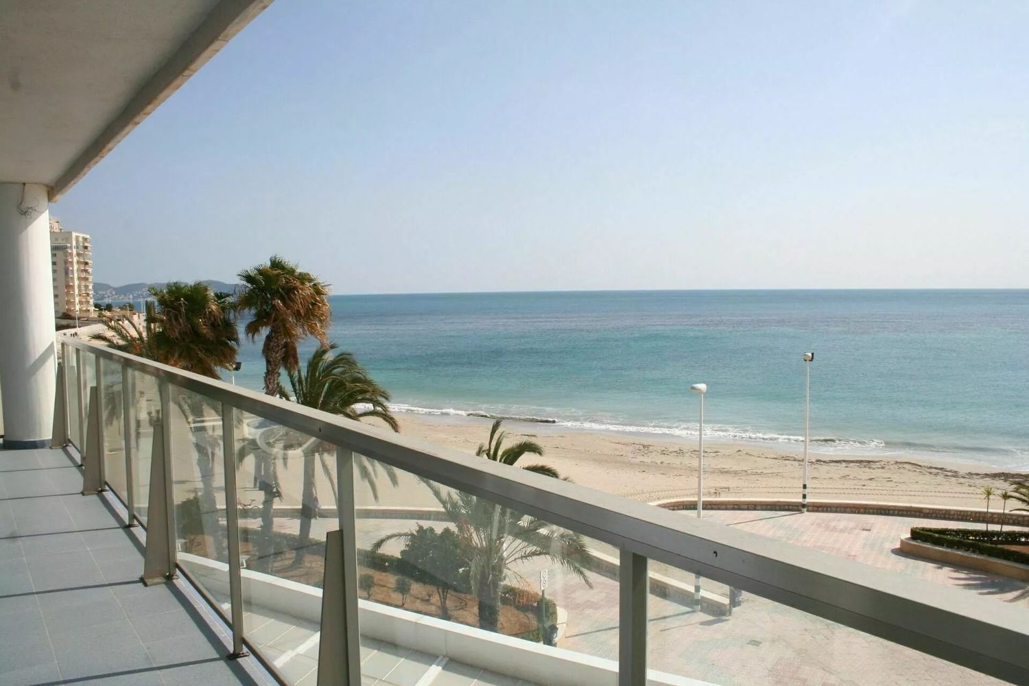Apartment for sale on the seafront in the Hipocampos Building, Calpe