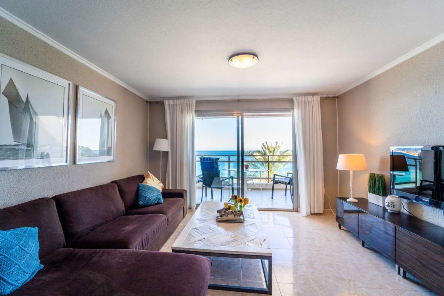 Apartment for sale on the seafront in Edificio Frentemar, Calpe