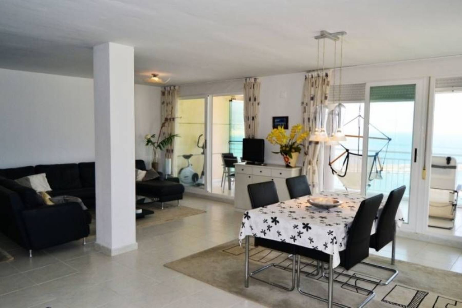 Penthouse for sale on the seafront on Avinguda del Port, Calpe