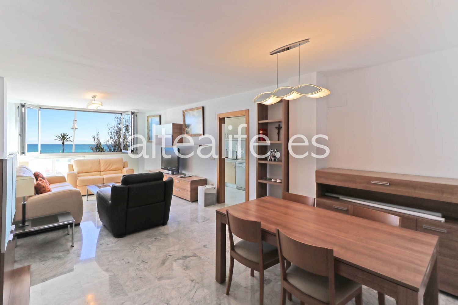 Apartamento à venda à beira-mar na rua San Pedro, em Altea