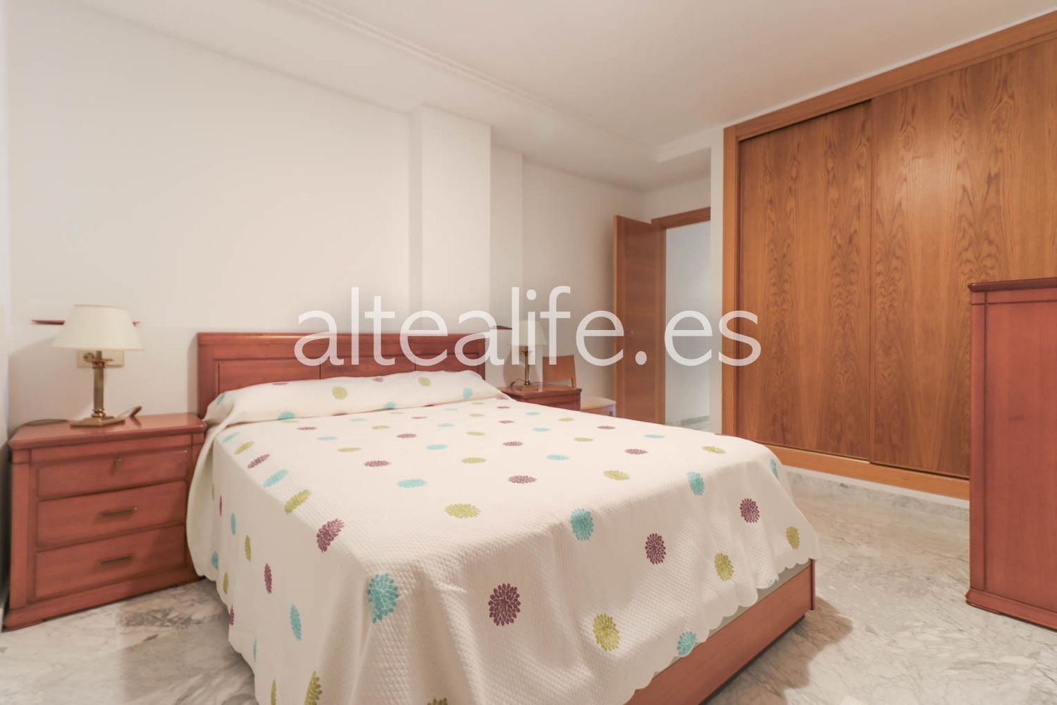 Apartamento à venda à beira-mar na rua San Pedro, em Altea