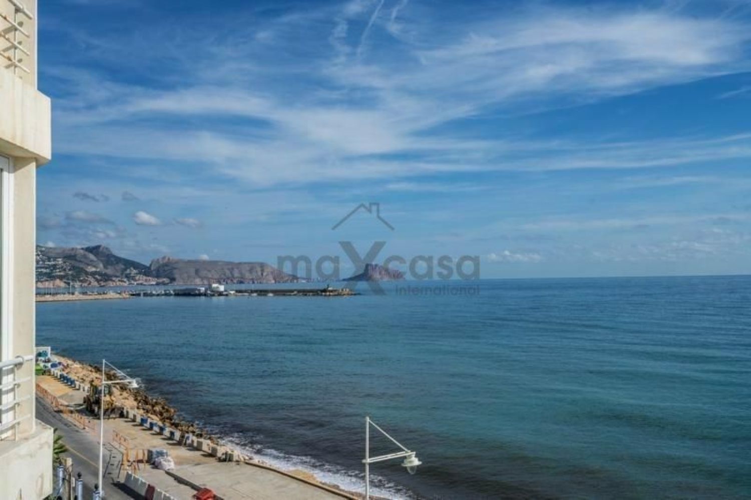 Apartamento à venda à beira-mar na rua San Pedro, em Altea