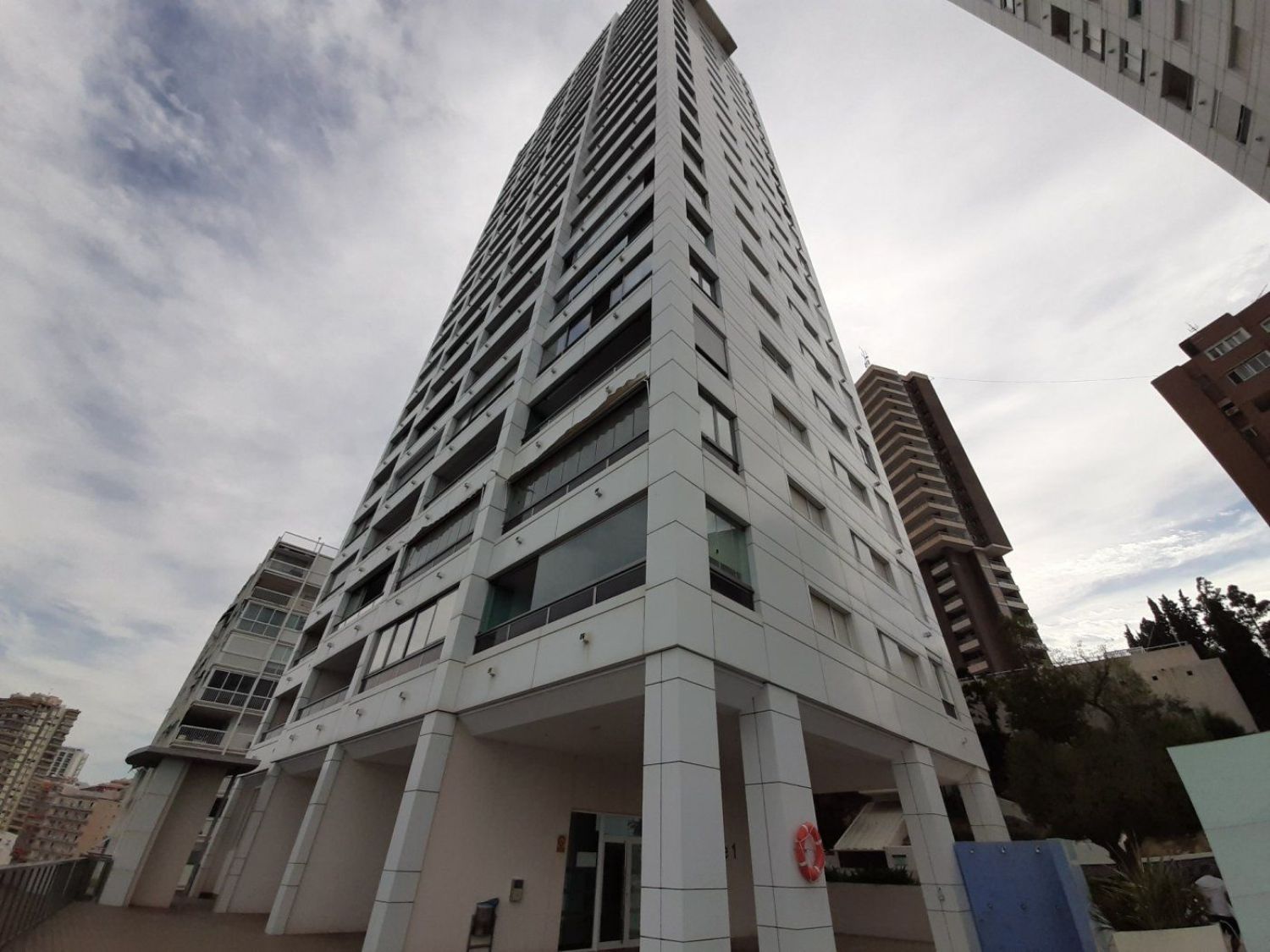 Apartment for sale on the seafront on Calle Alcalde Manuel Catalán Chana, in Benidorm