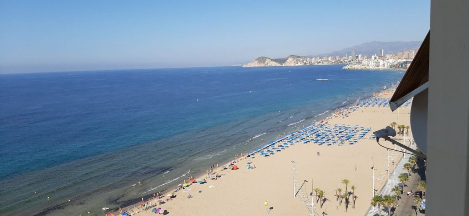 Apartment for sale on the seafront on Avenida de Madrid, in Benidorm