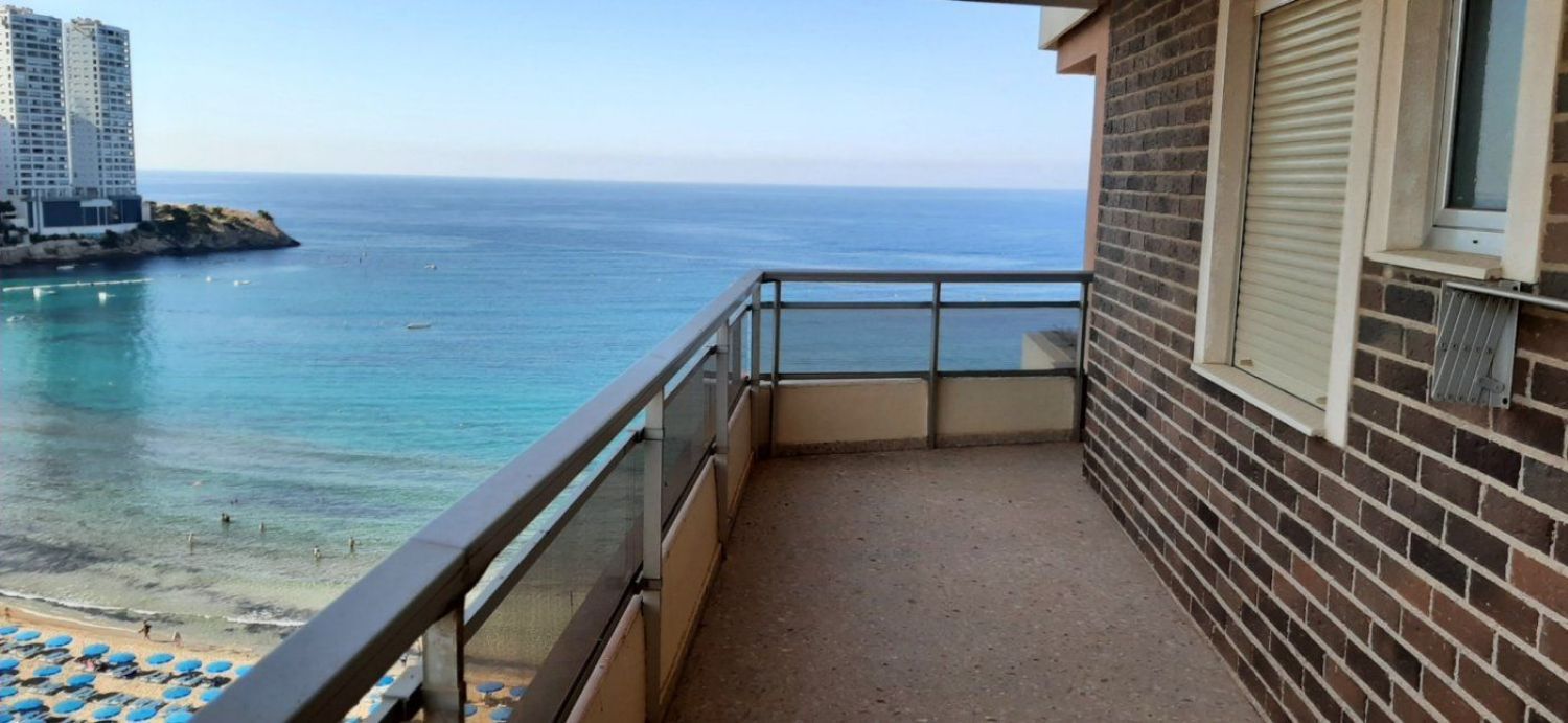 Apartment for sale on the seafront on Avenida de Madrid, in Benidorm