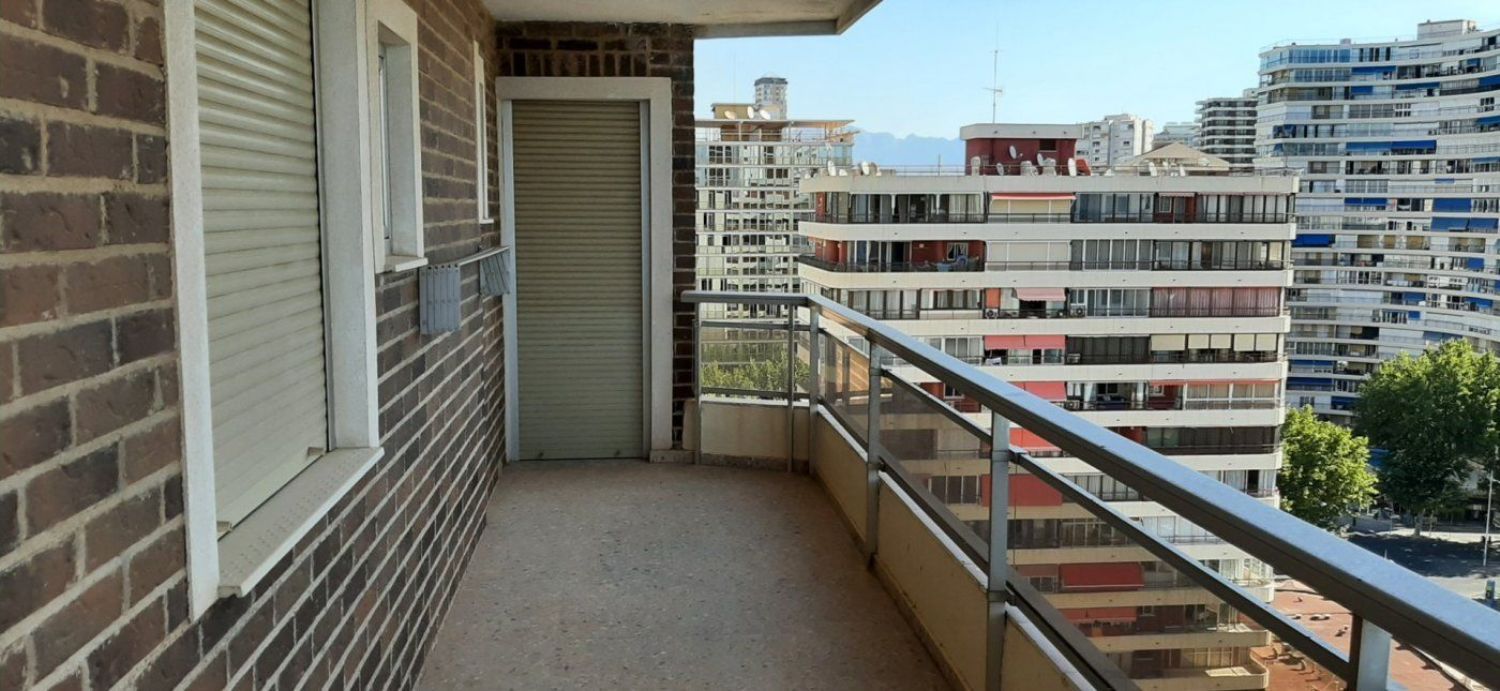 Apartamento en venta en primera línea de mar en Avenida de Madrid, en Benidorm