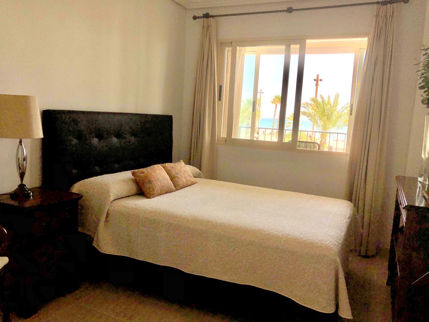 Apartment for sale on the seafront in Avenida de Niza, in Alicante