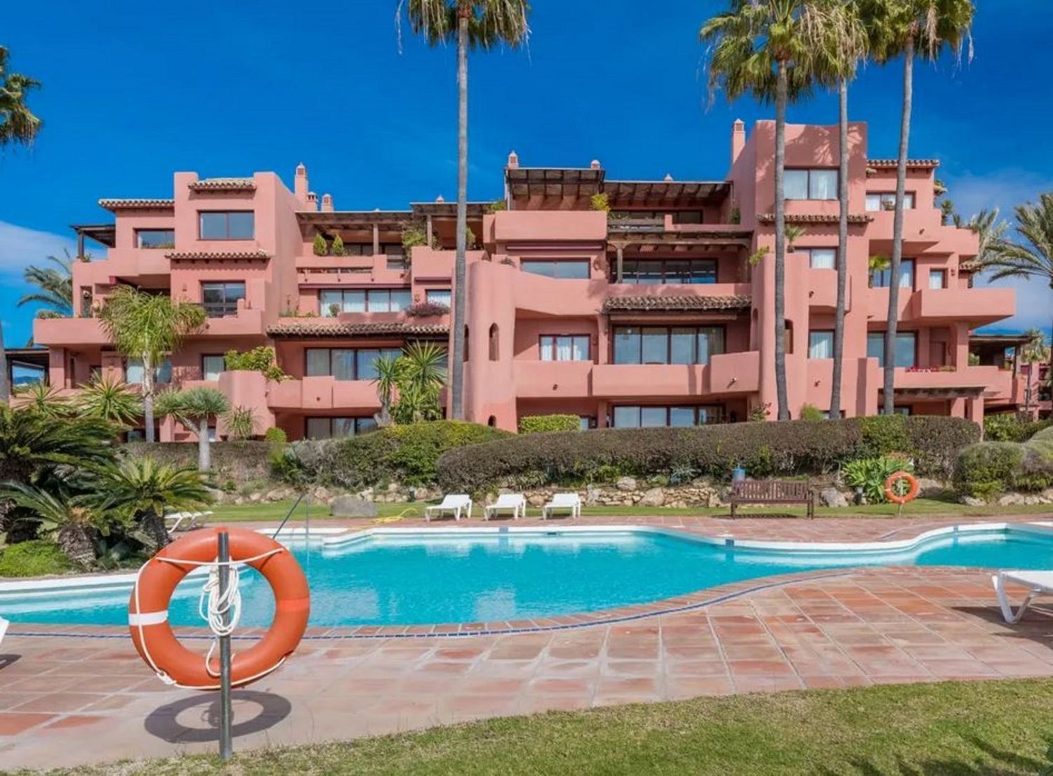 Duplex for sale in Marbella