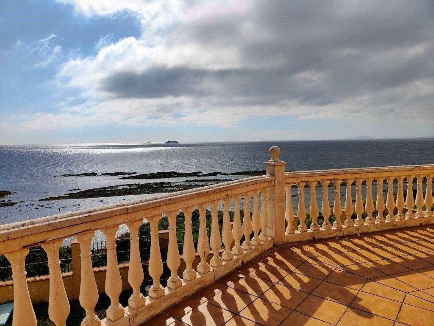 House for sale in Algeciras
