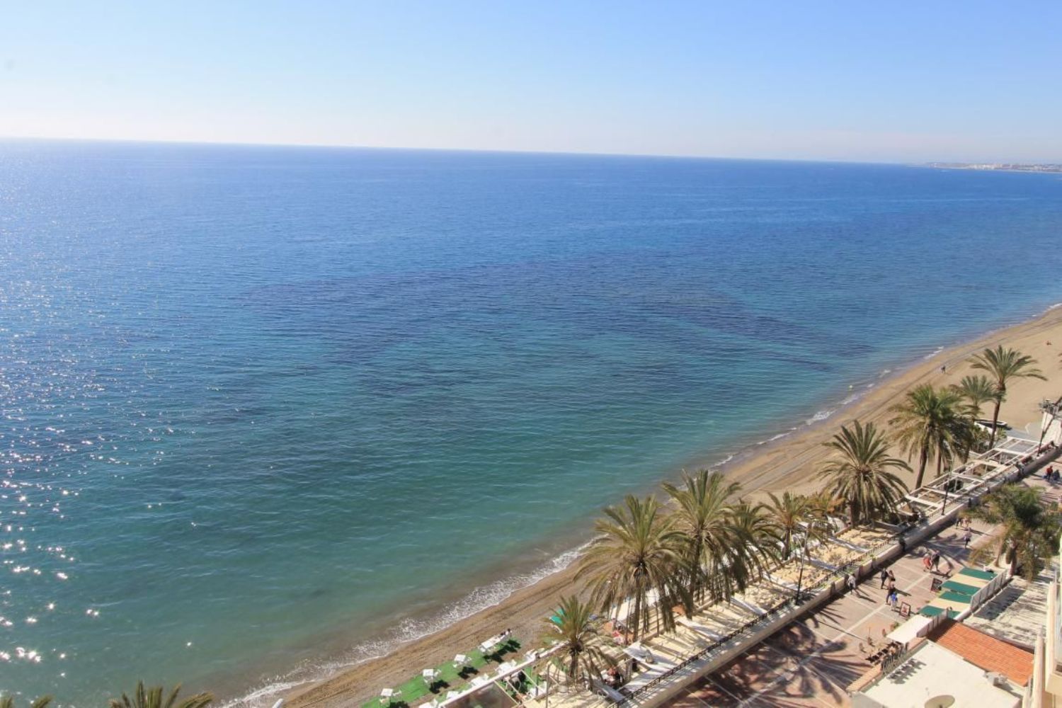 Àtic en venda a primera línia de mar al Carrer Camilo Jose Cela, a Marbella