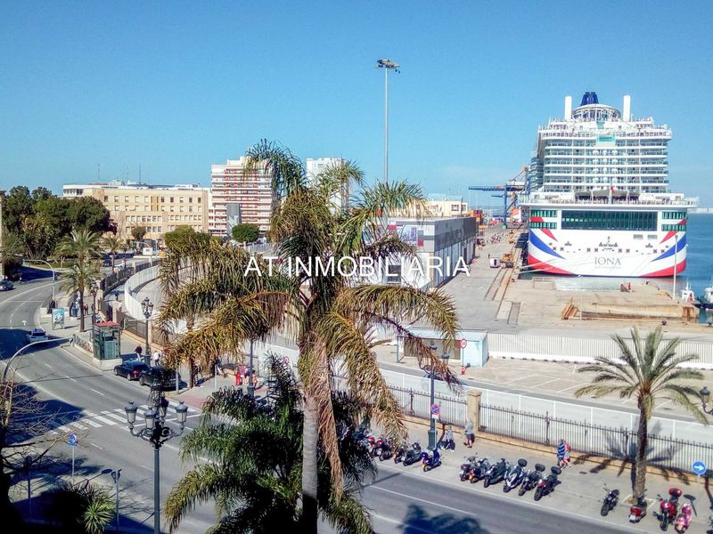 Pis en venda Cádiz. Ref: 2468. Addurno.com