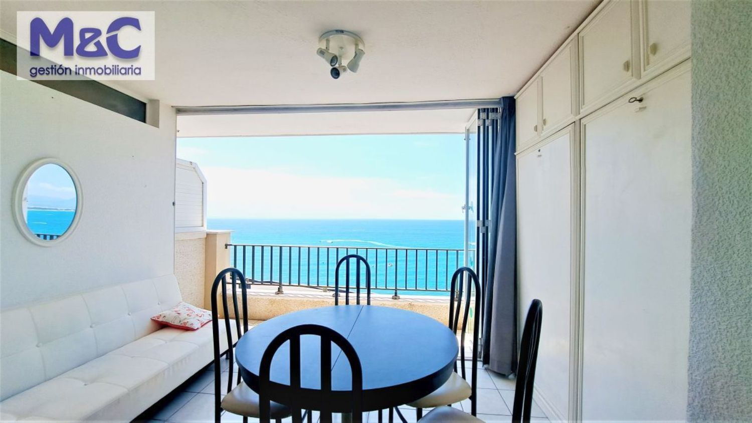 Flat for sale on the seafront on Calle de Tortosa, in Salou