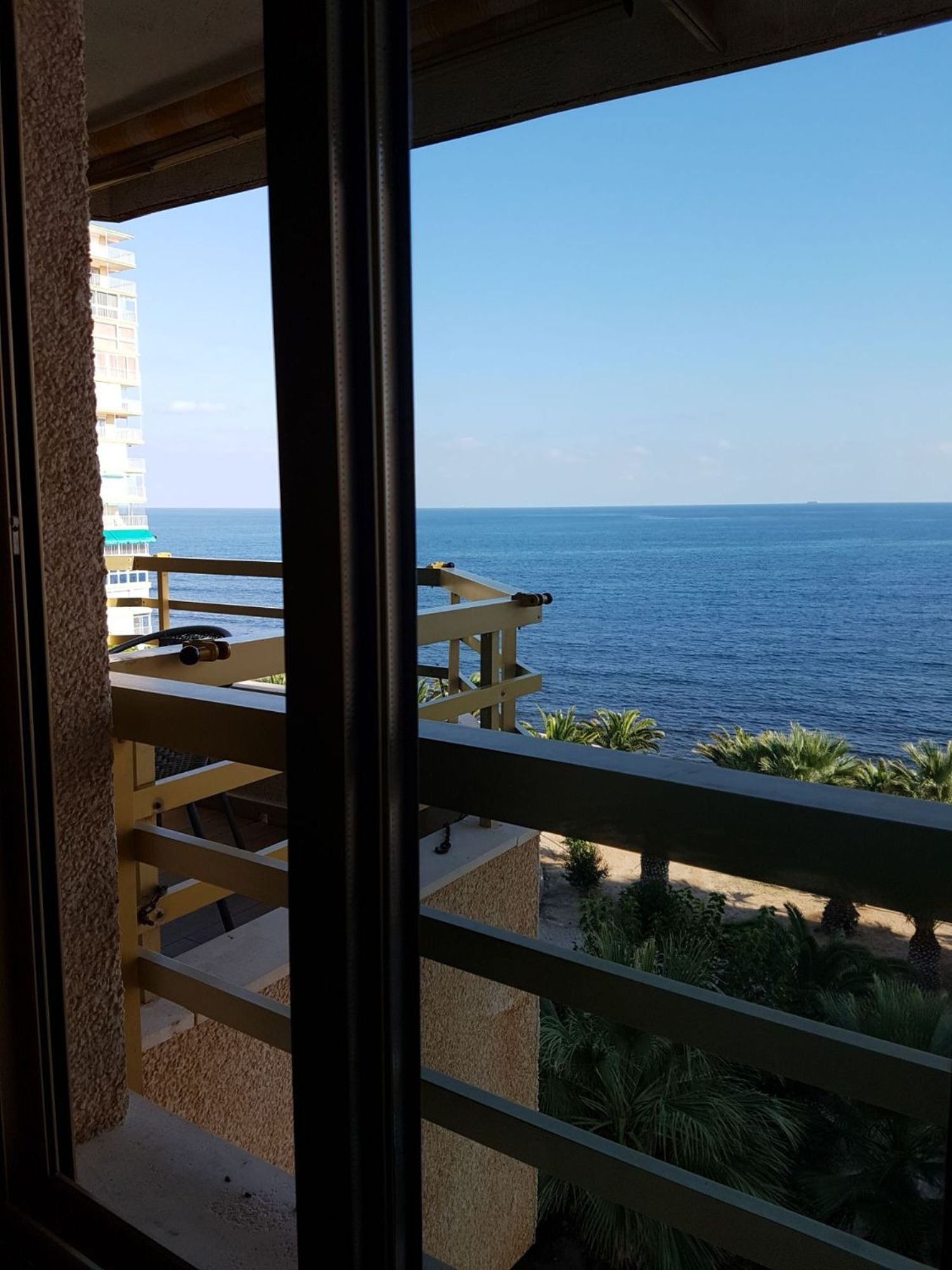 Flat for sale on the seafront in Jaime I El Conquistador, in El Campello