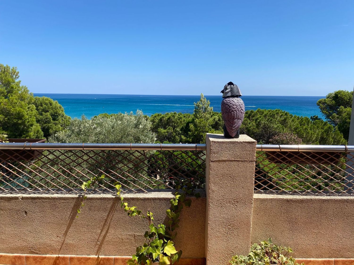 Townhouse for sale on the seafront in Via Augusta, in Hospitalet de l'Infant