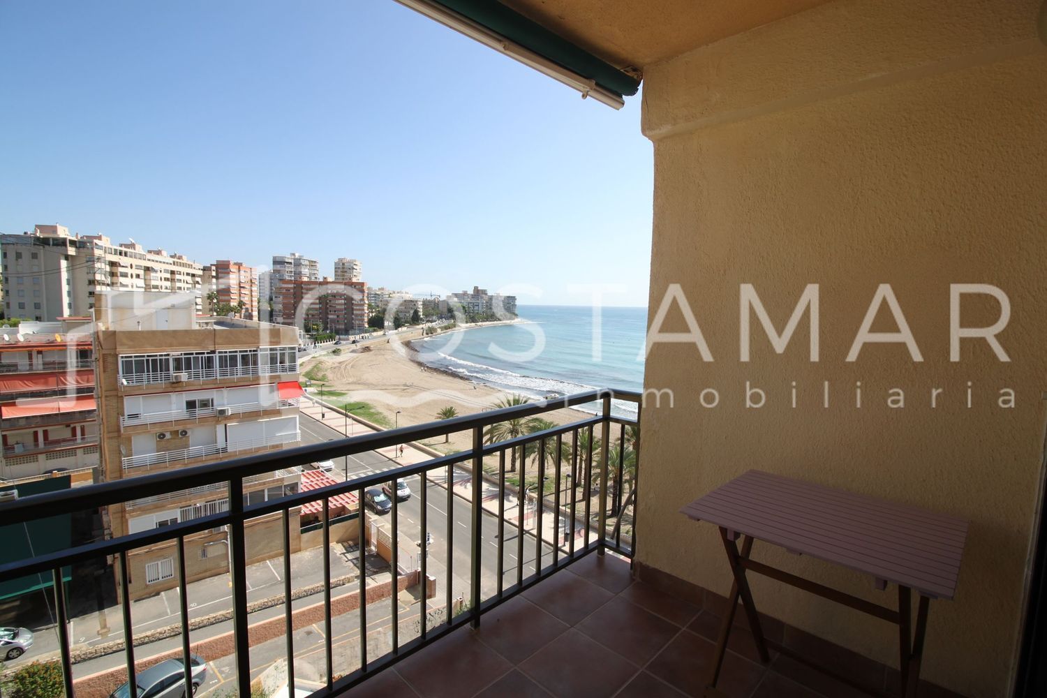 Apartment for sale on the seafront on Avenida Jaime I El Conquistador, in El Campello