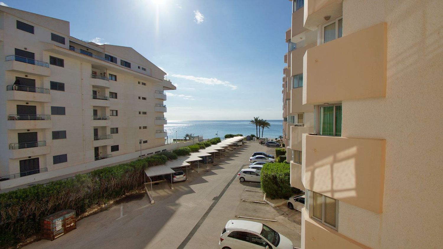 Apartamento en venta en primera línea de mar en el Residencial Altea Sol, en Altea