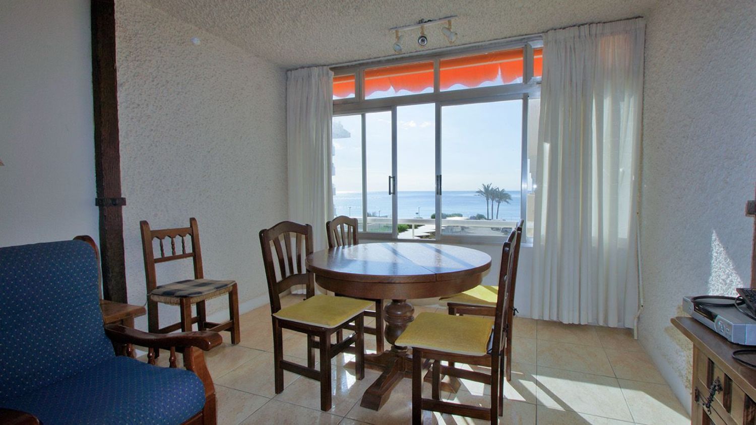 Apartment for sale on the seafront in the Residencial Altea Sol, in Altea