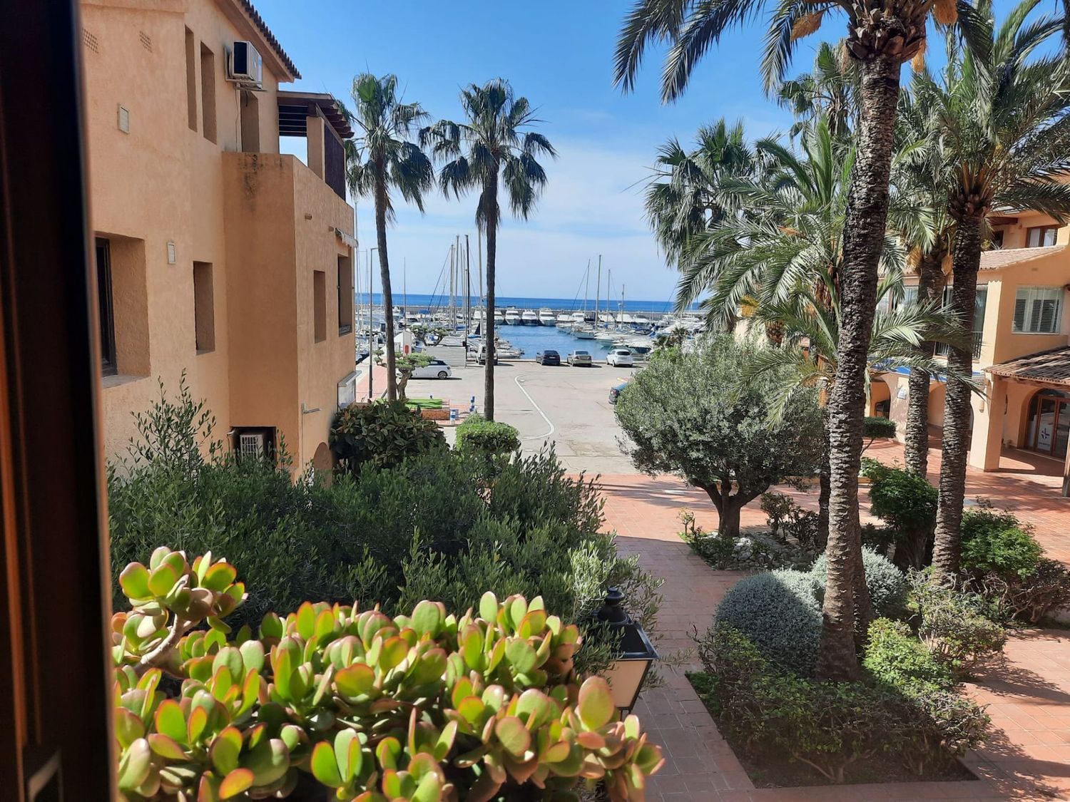 Apartment for sale on the seafront on Calle Currica, in Altea...