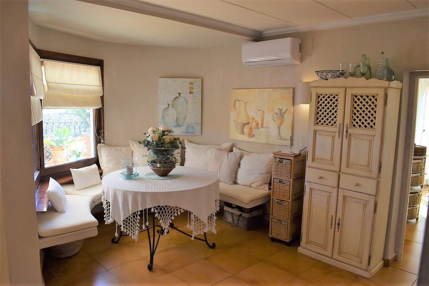 Apartment for sale on the seafront in the Canuta Baja Urbanization, in Calpe