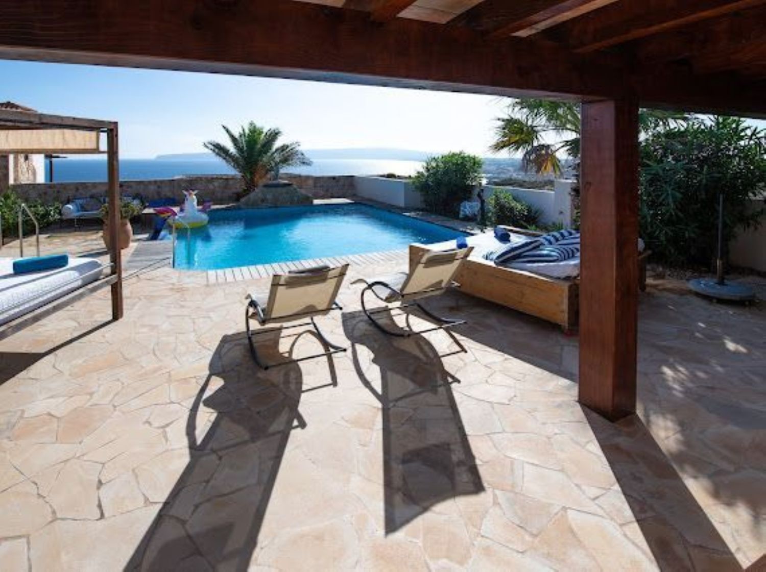 Casa en venta en primera línia de mar en Cala Embaster, en Formentera
