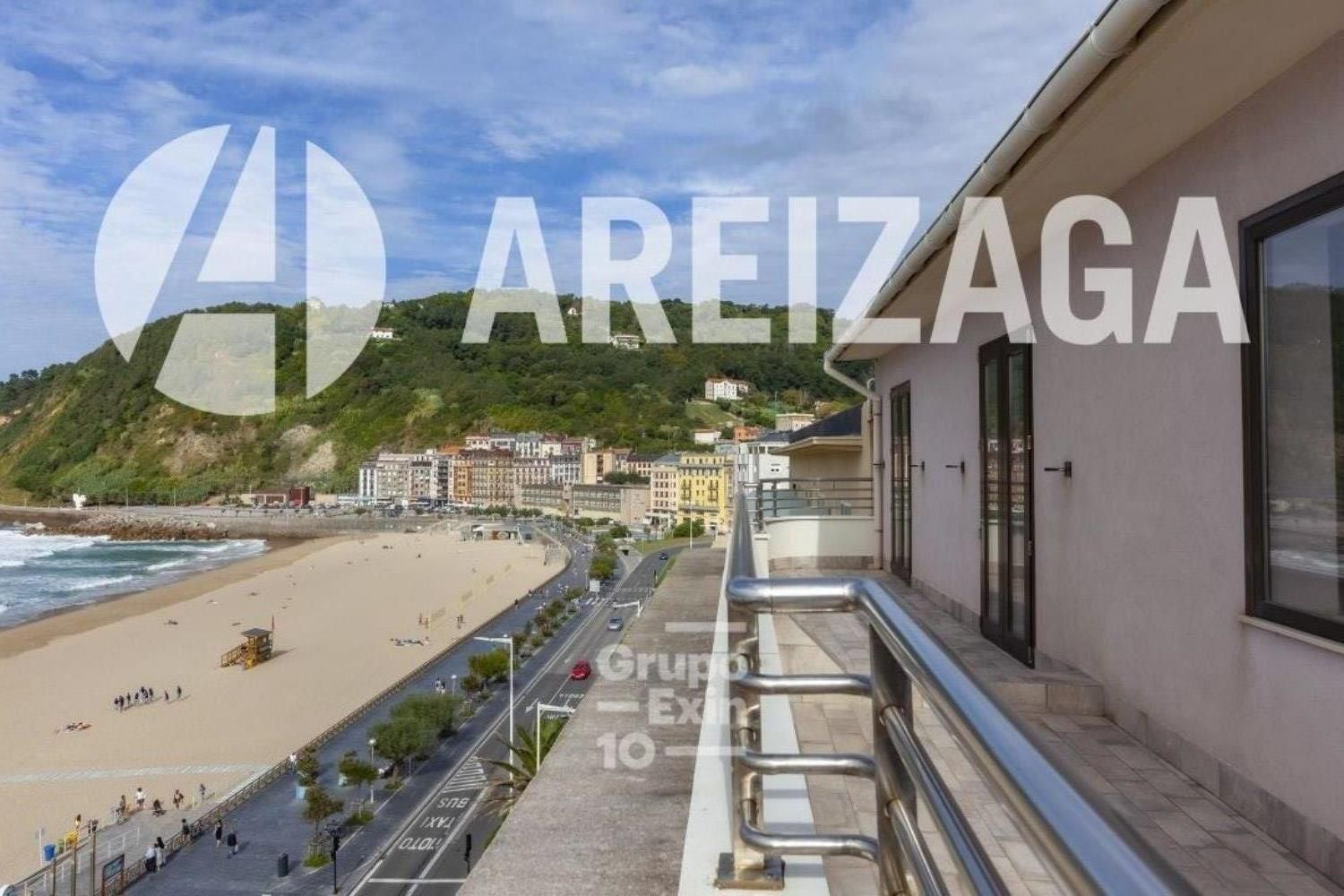 Penthouse for sale on the seafront in Donostia-San Sebastian