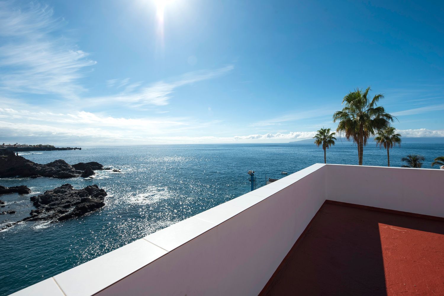 House for sale in front line of the sea in Vica, Santiago del Teide