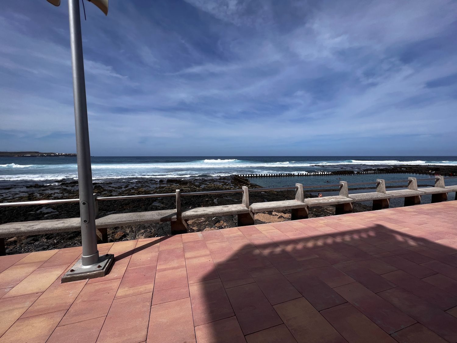 Chalet pareado en venta en primera línea de mar en Galdar en Gran Canaria