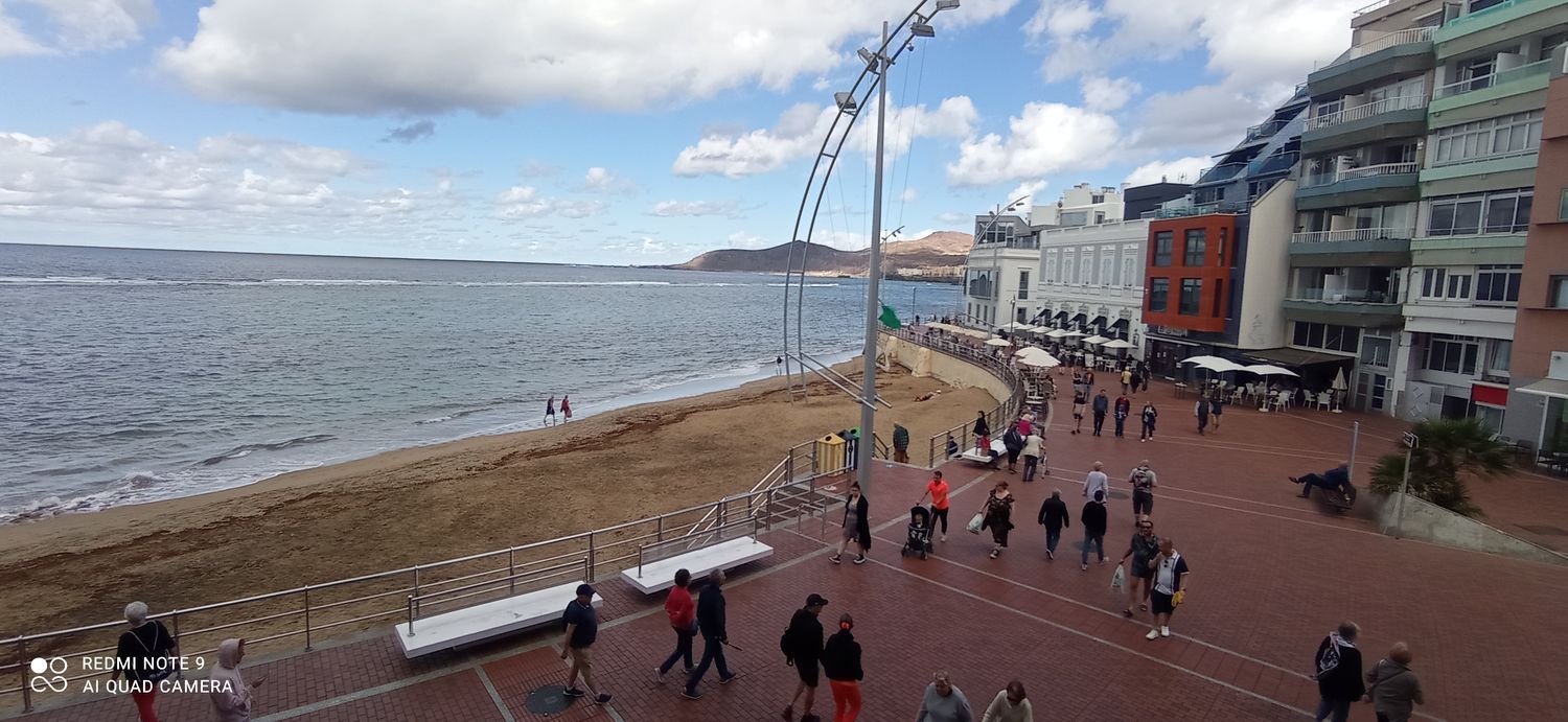 Piso en venta en primera línea de mar en la Playa de las Canteras en Las Palmas de Gran Canaria