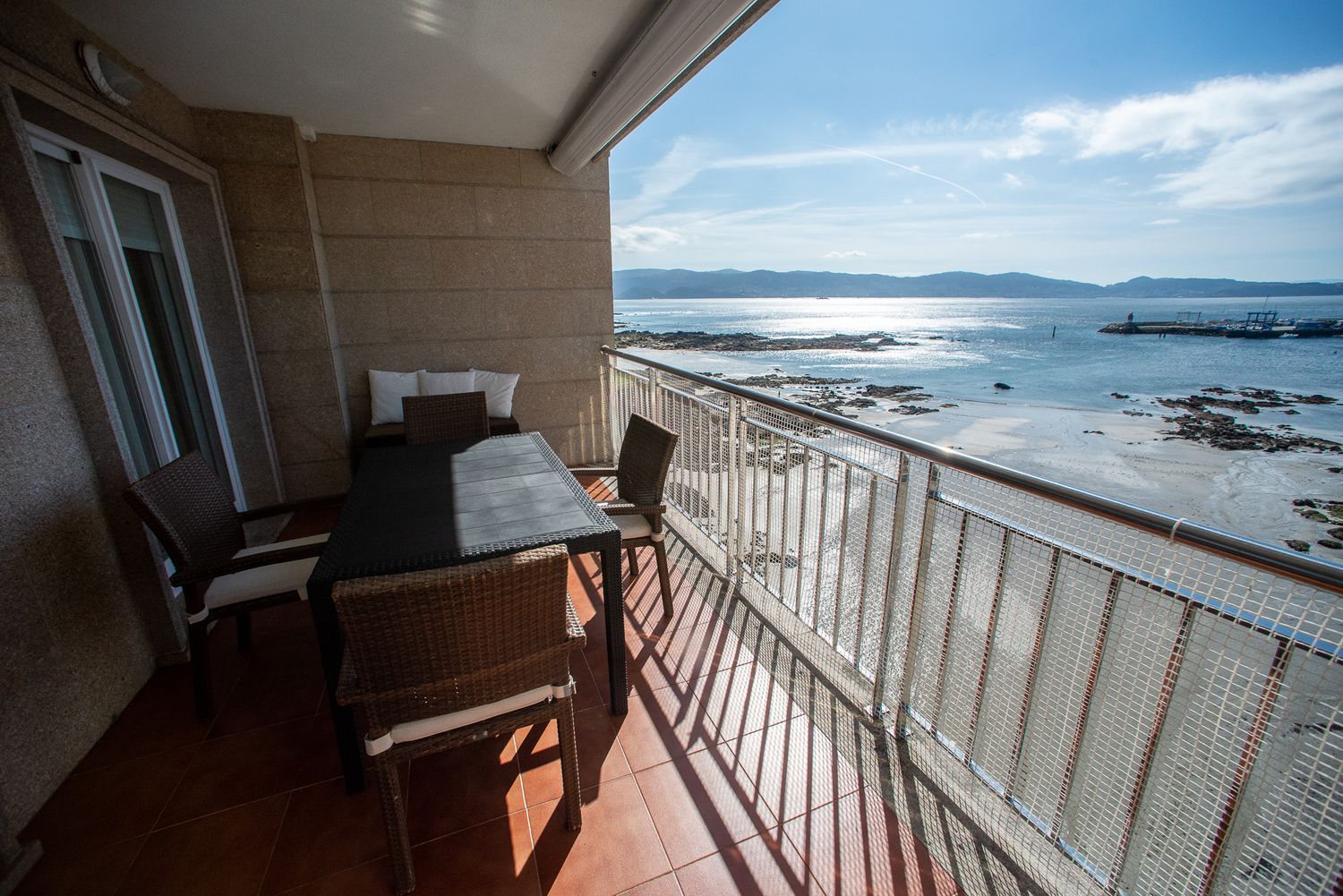 Apartment for sale on the seafront on Calle de Madrid, in Sanxenxo