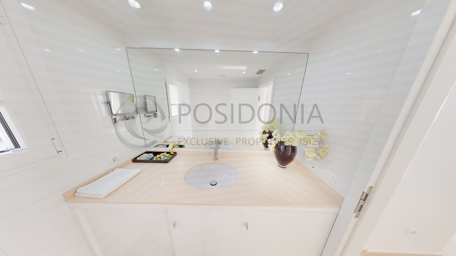 Penthouse for sale on the seafront in Santa Eulalia del Río, in Ibiza