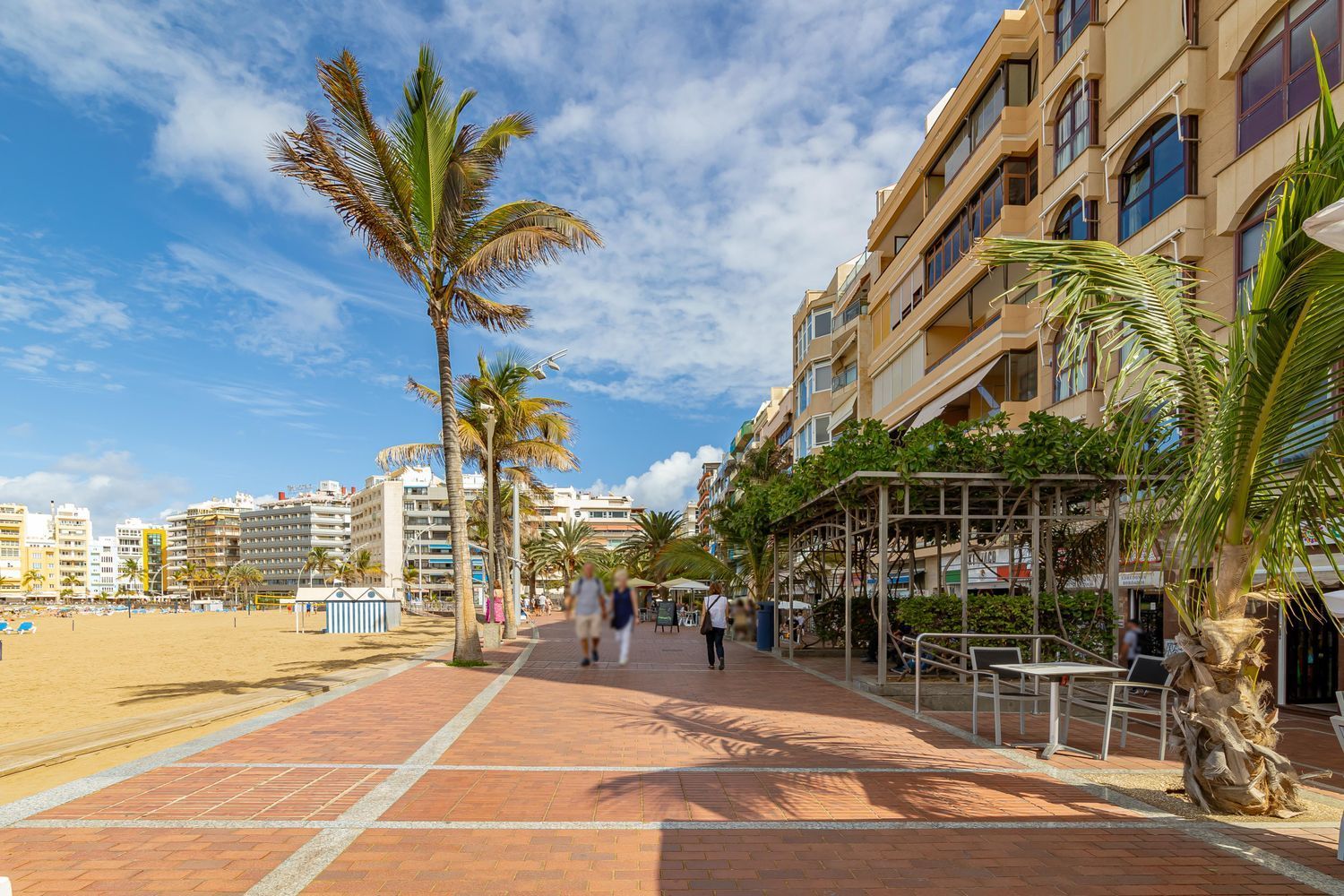 Flat for sale on the seafront in Calle Sagasta, Las Palmas de Gran Canaria