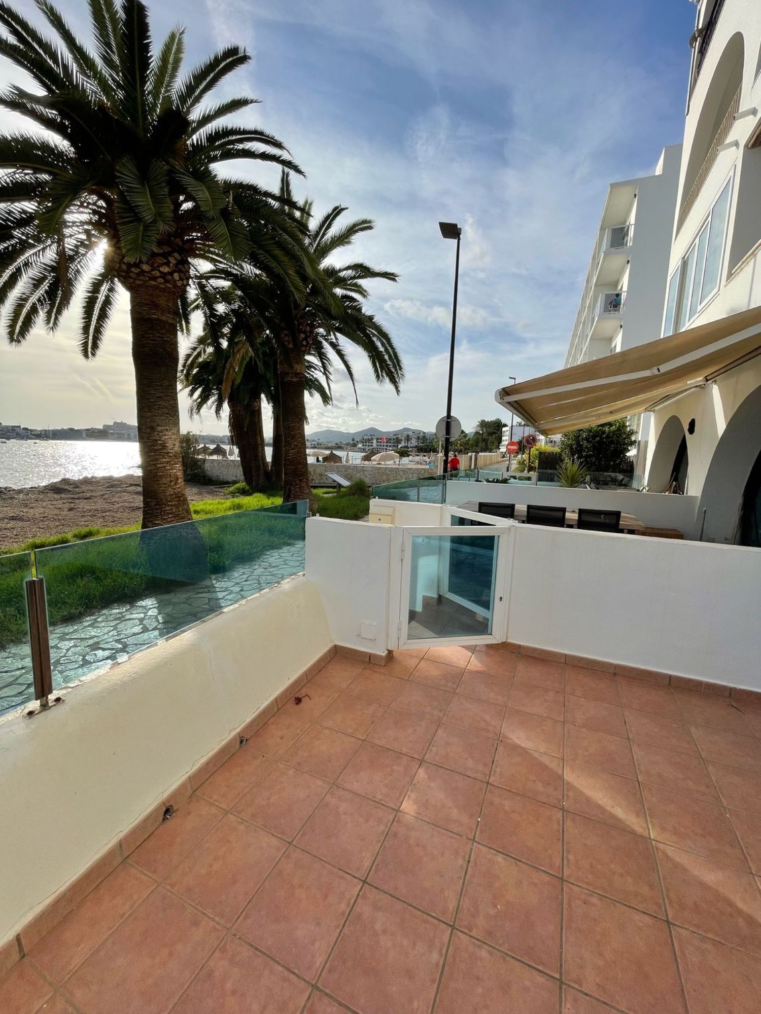 Apartamento à beira-mar no Paseo Pompeu Fabra, em Ibiza